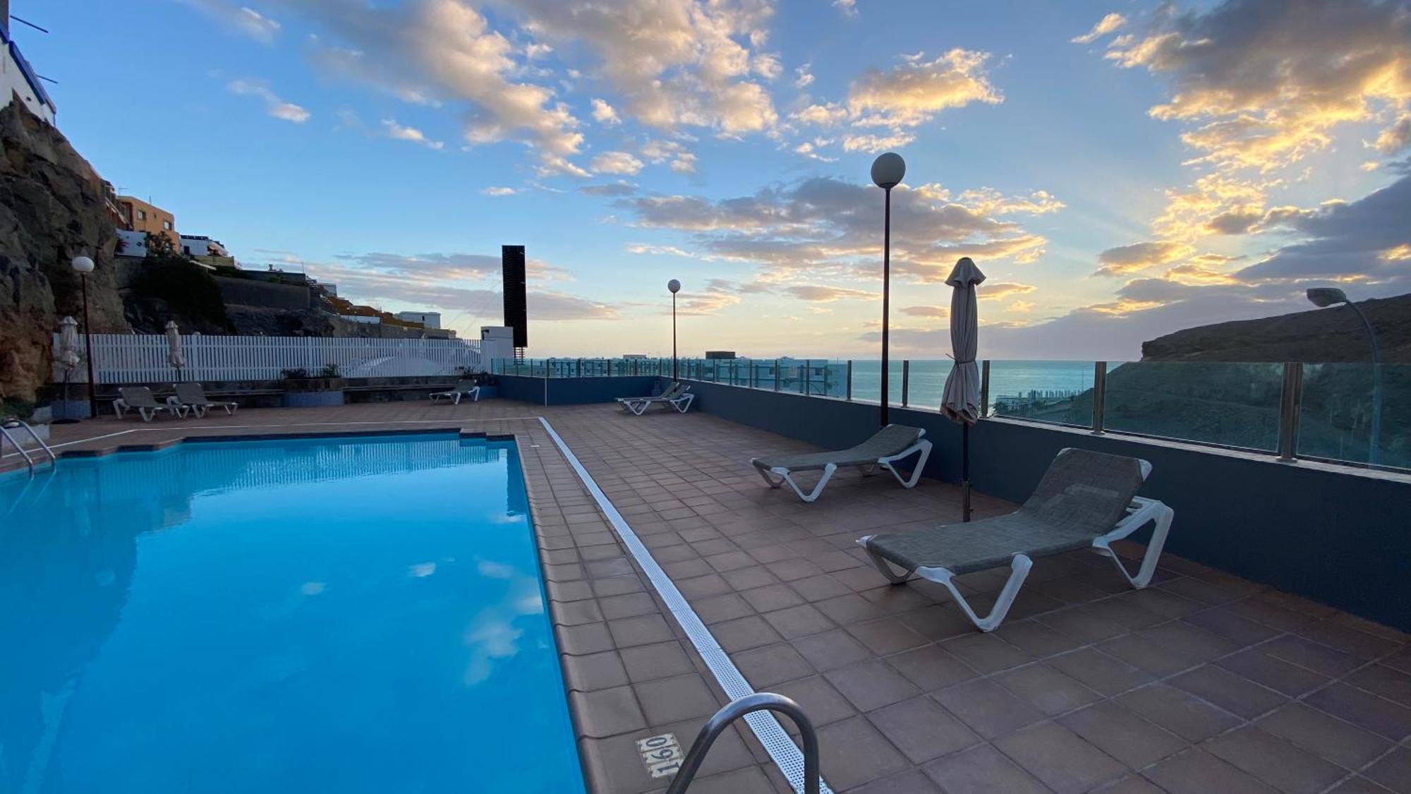 Sea View Apartment In パタラバカ エクステリア 写真