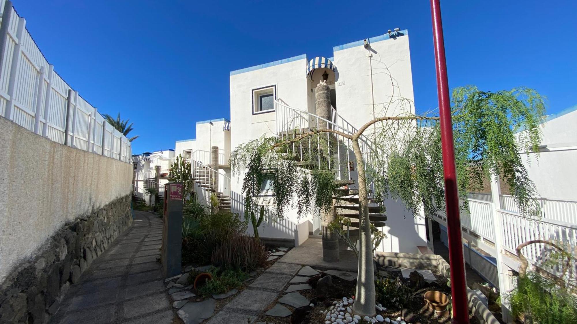 Sea View Apartment In パタラバカ エクステリア 写真